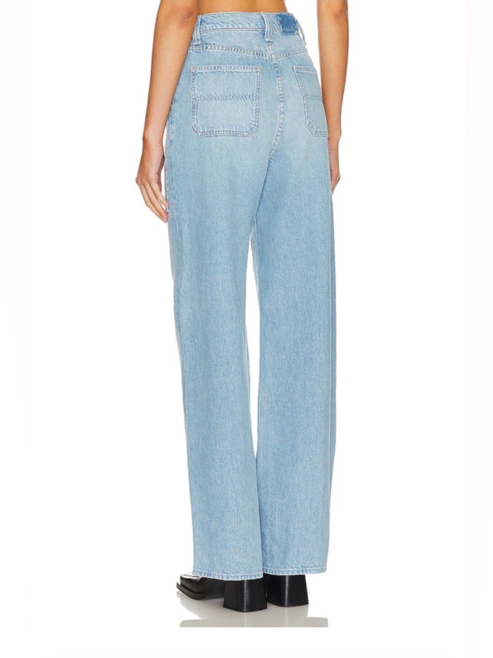 Mother The Quartet Breaker Skimp Jeans in I'm With The Band
Size 24​ - Picture 3 of 11